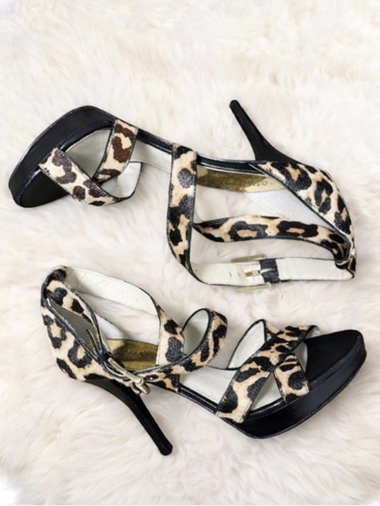 Michael Kors Shoes - Michael Kors Evie Hair Calf Cheetah Print  Platform Sandals Stilettos Heels Sz 6